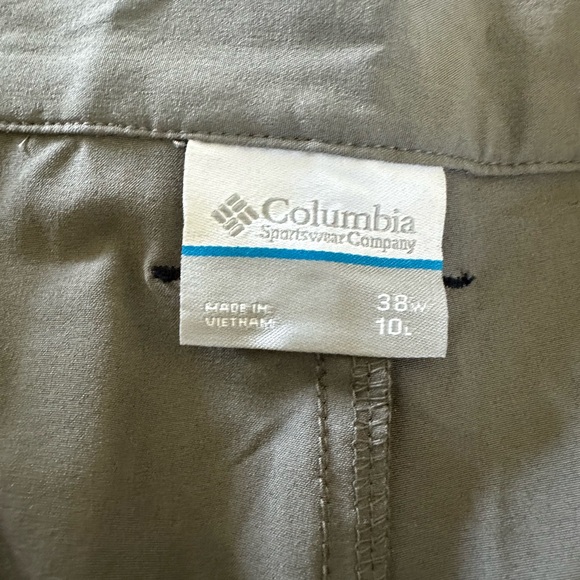 Men’s Columbia PFG Auburn Tiger shorts - Picture 3 of 3